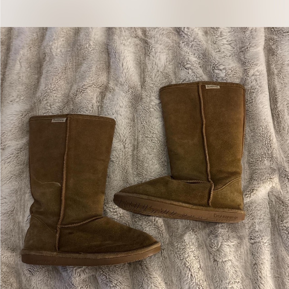 Bearpaw Tan Shearling Boots